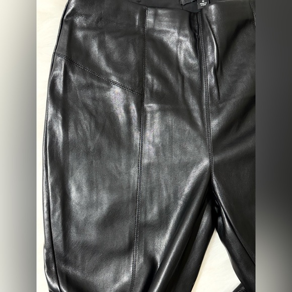 2 for $25 Marc New York Black Faux Leather Leggings Tummy Panels SZ Medium EUC - Picture 4 of 7